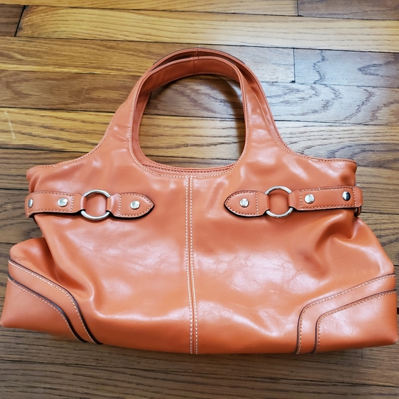Nine West Handbags - 💜 Nine west purse orange